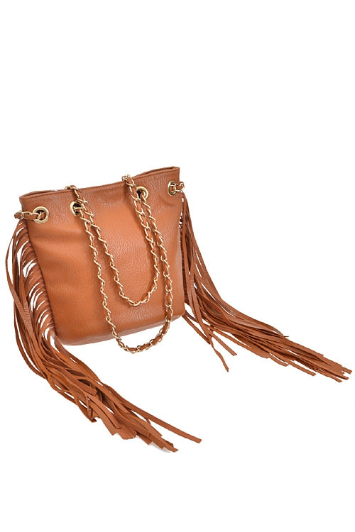 Fringe Love :: Bucket bag & Beige details - Wendy's Lookbook